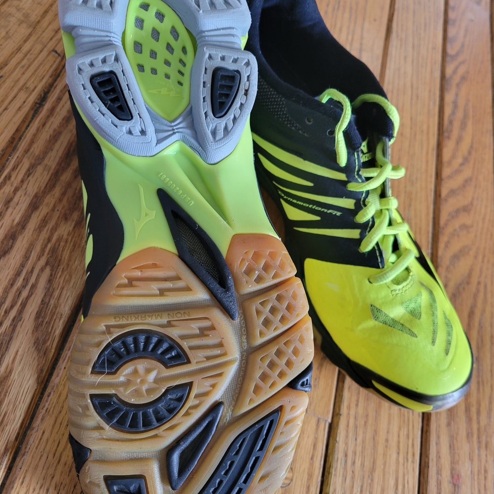 Mizuno Wave Lightning Men's Volleyball Shoes - Neon Yellow/Black - Picture 6 of 9